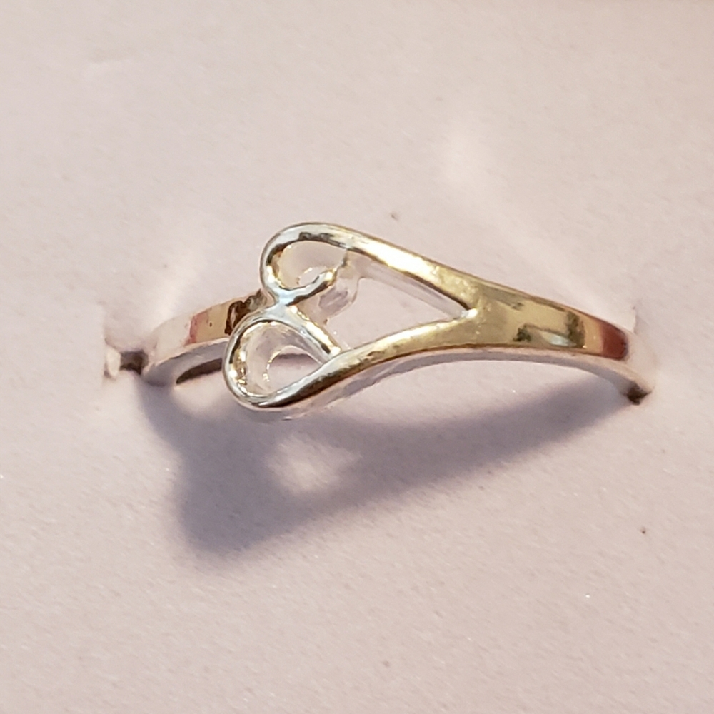 New Stunning Sterling Silver Heart Ring Siz